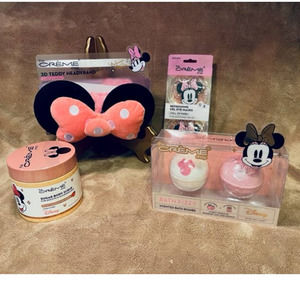 Minnie Mouse-Spa Day !- Bath Collection